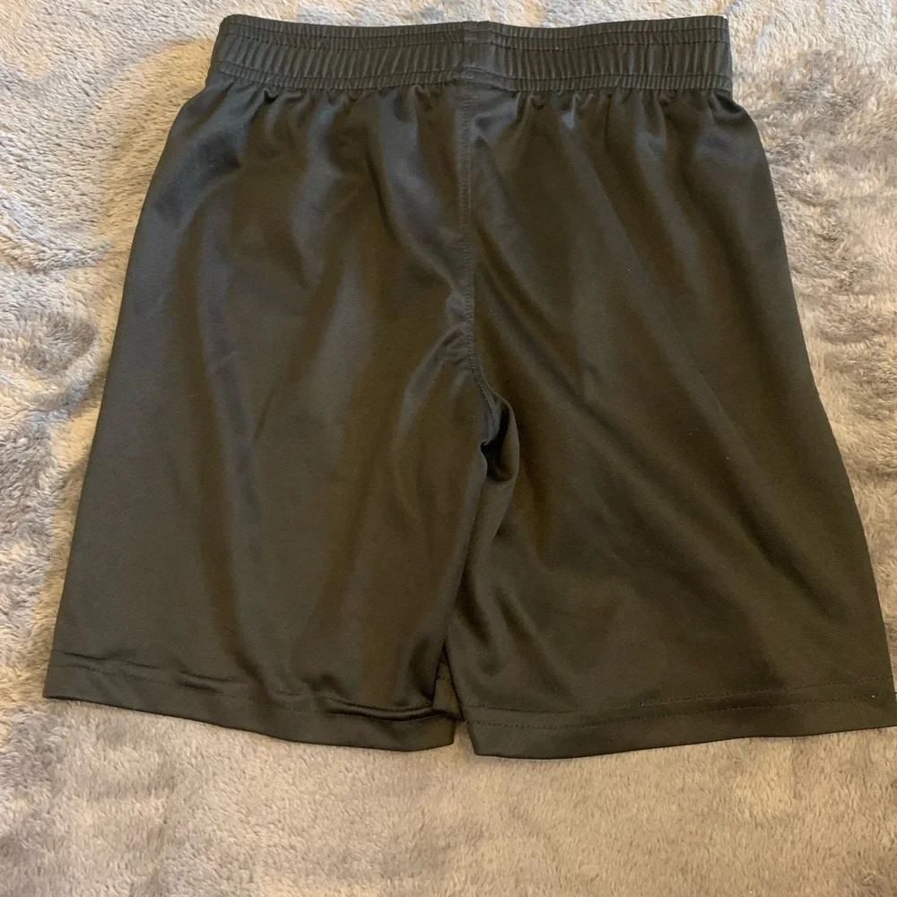 Under Armour Men's Black and Red Athletic Shorts
